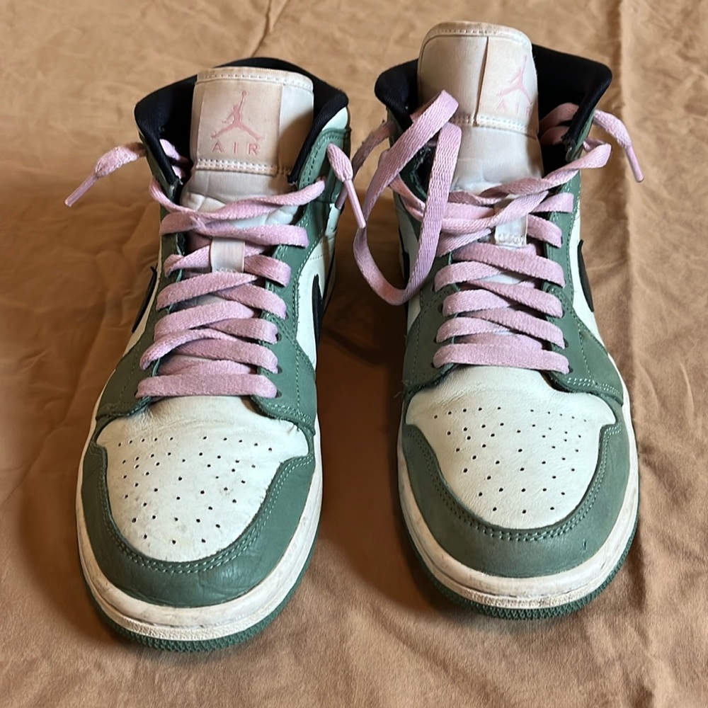 Air Jordan 1 Mid Dutch Green